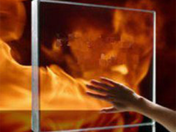 防火玻璃應該安裝在室內還是室外呢？